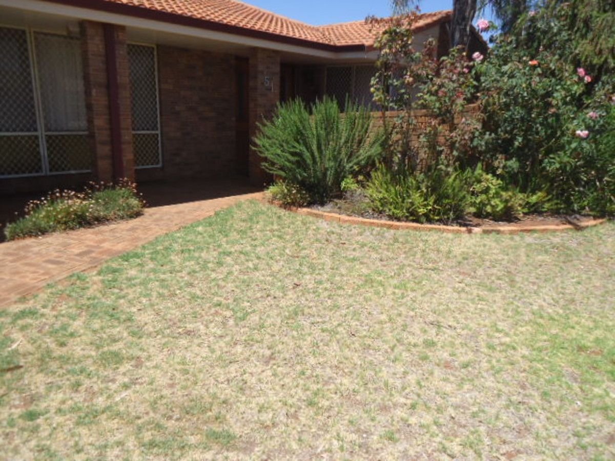 5 bedrooms House in 51 Hampden Street SOUTH KALGOORLIE WA, 6430