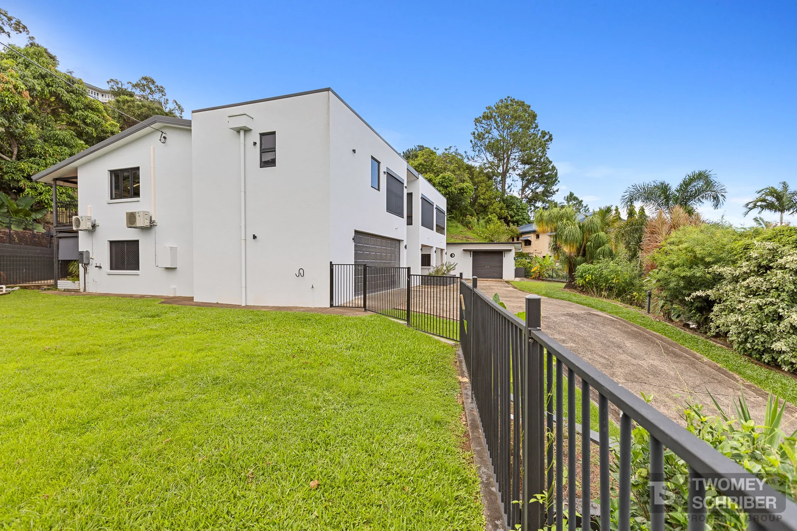 Additional image 22 of 8 Seaview Close, Bayview Heights QLD 4868