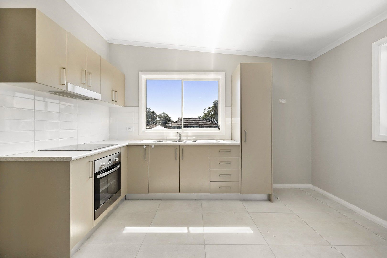 2 bedrooms House in 44A Gorokan Drive LAKE HAVEN NSW, 2263