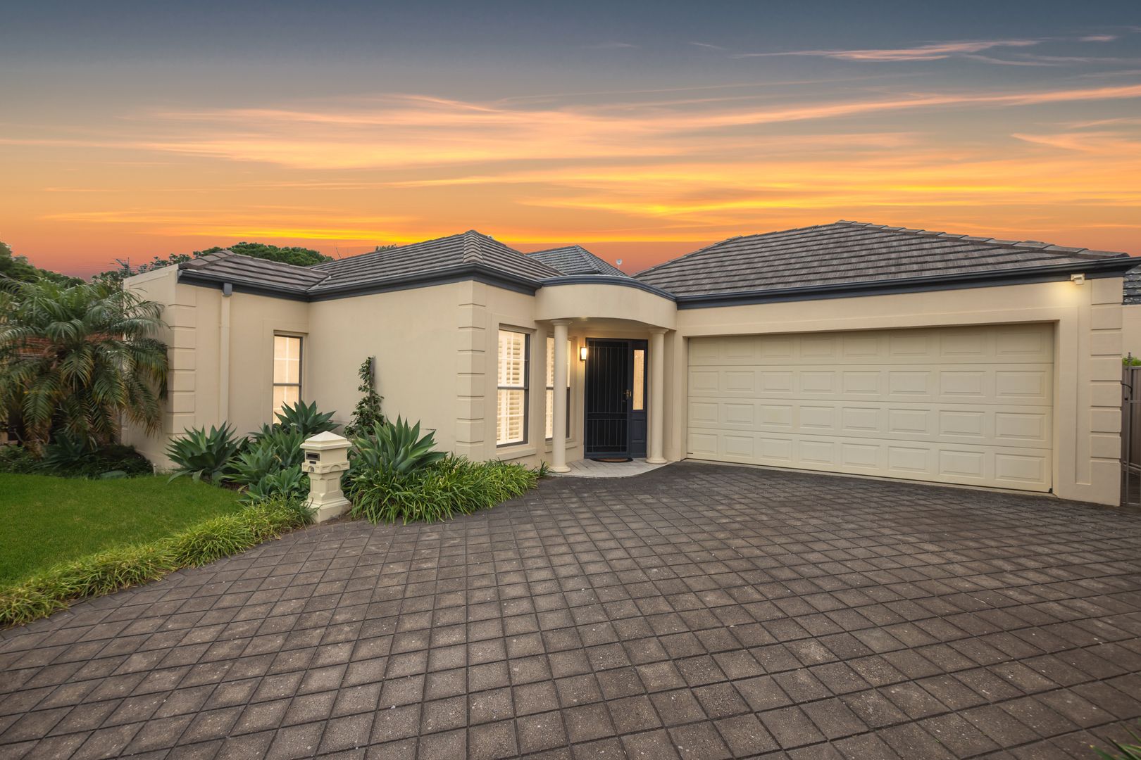 10 Pampas Court, Grange SA 5022, Image 2