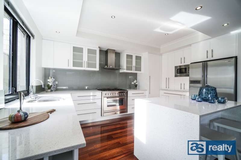 11 Feredy Street, Embleton WA 6062, Image 0