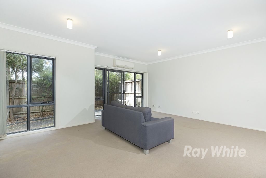 33 Kestrel Circuit, Shortland NSW 2307, Image 2