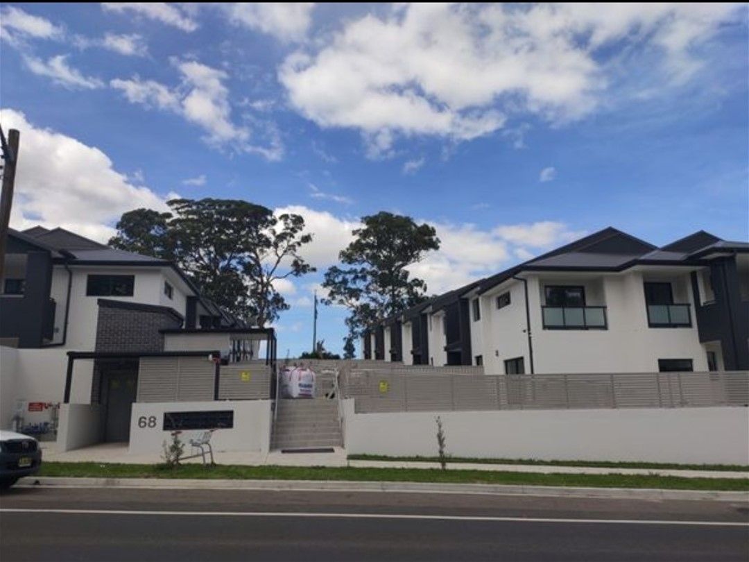 4 bedrooms Townhouse in 68 Adderton Rd CARLINGFORD NSW, 2118