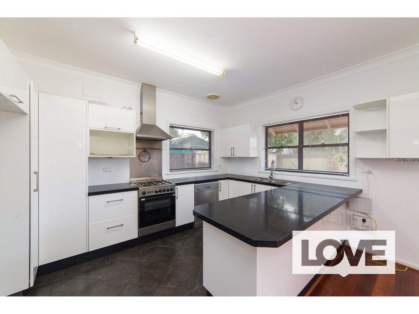 Mayfield NSW 2304 3 beds house for Sale, Price Guide 960,000