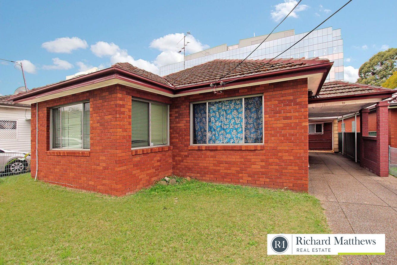 19 Bungalow Crescent, Bankstown NSW 2200, Image 0