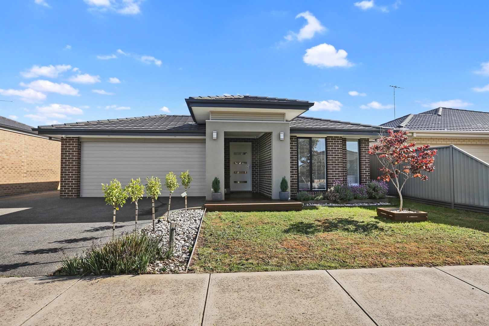 28 Grand Lakes Way, Lara VIC 3212, Image 0