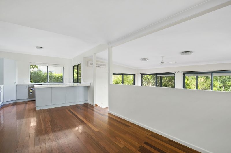 4 bedrooms House in 53 Manra Way PACIFIC PINES QLD, 4211