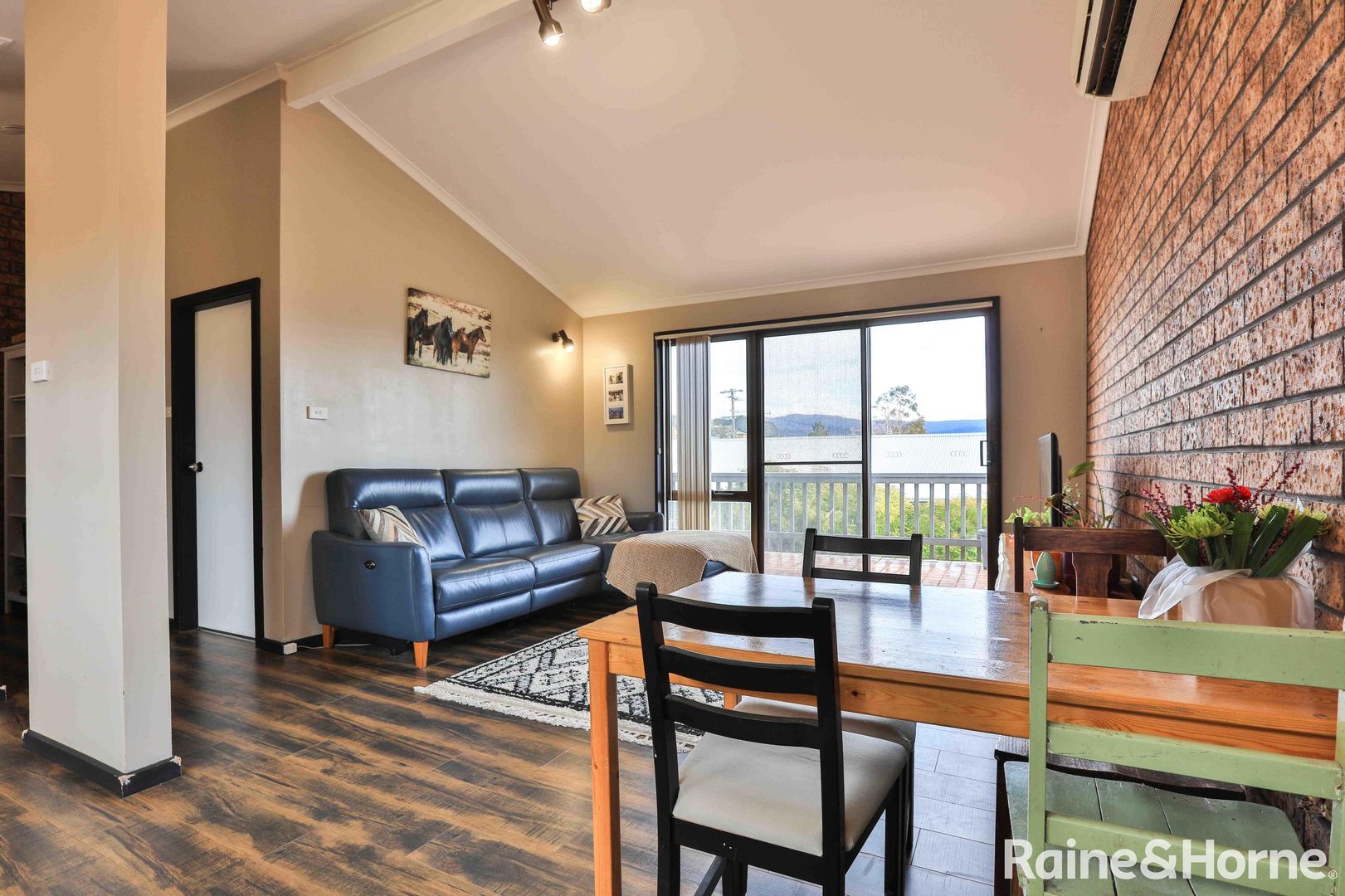 2/27 Ingebyra Street, Jindabyne NSW 2627, Image 2