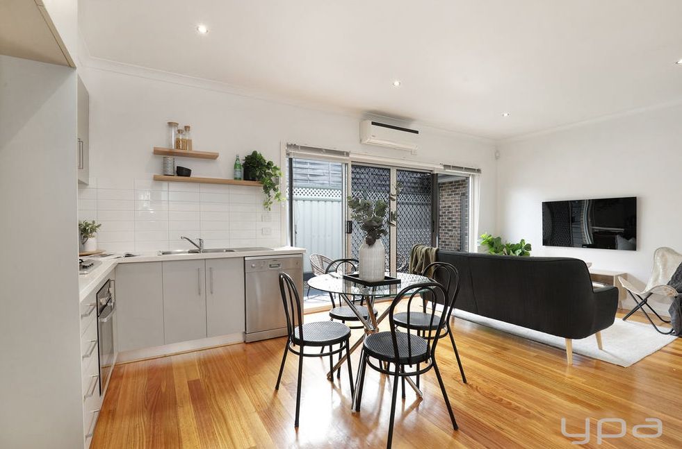 3/16 Margaret Street, Oak Park VIC 3046, Image 2