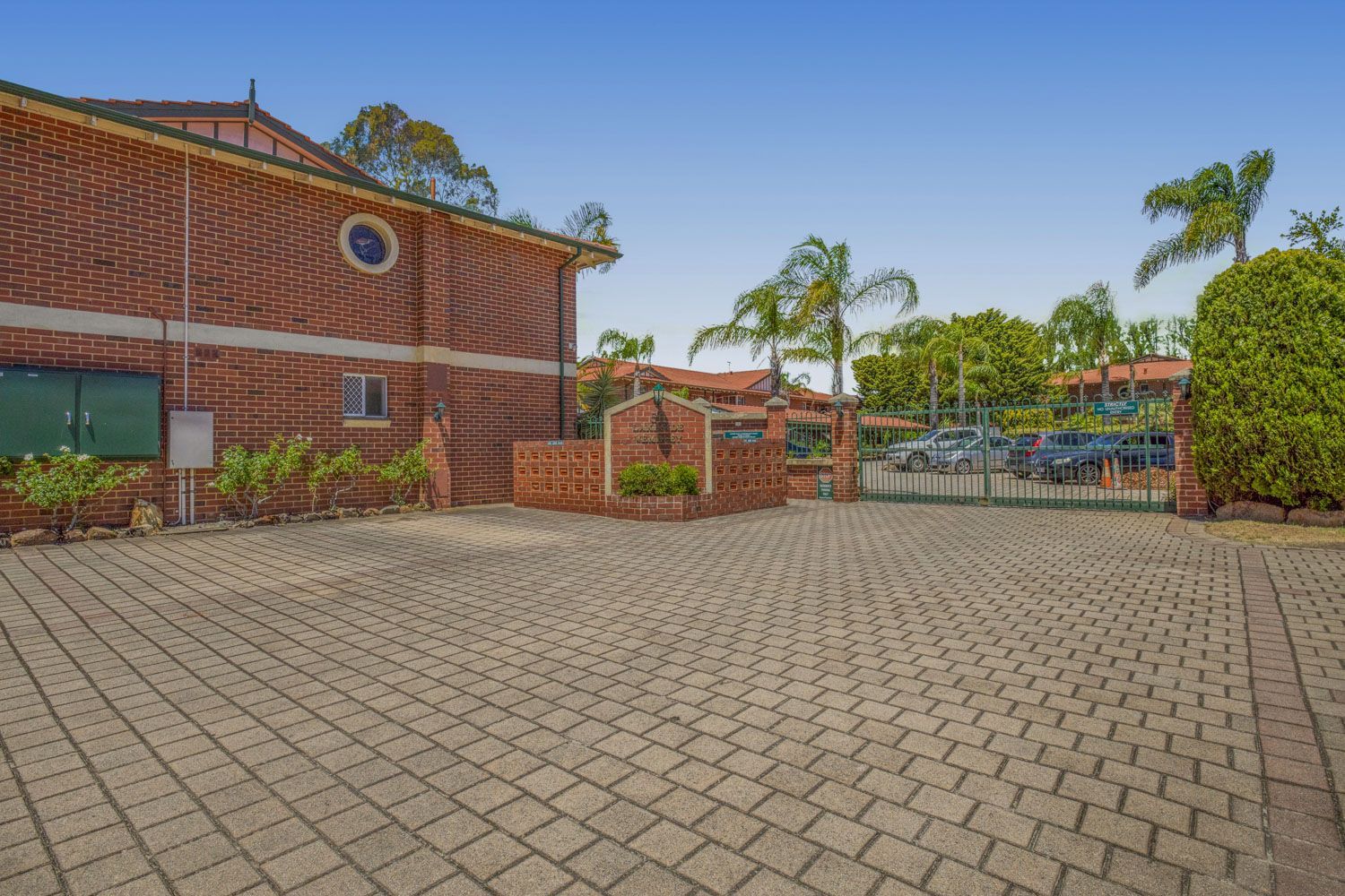 2/56 Moondine Drive, Wembley WA 6014, Image 0