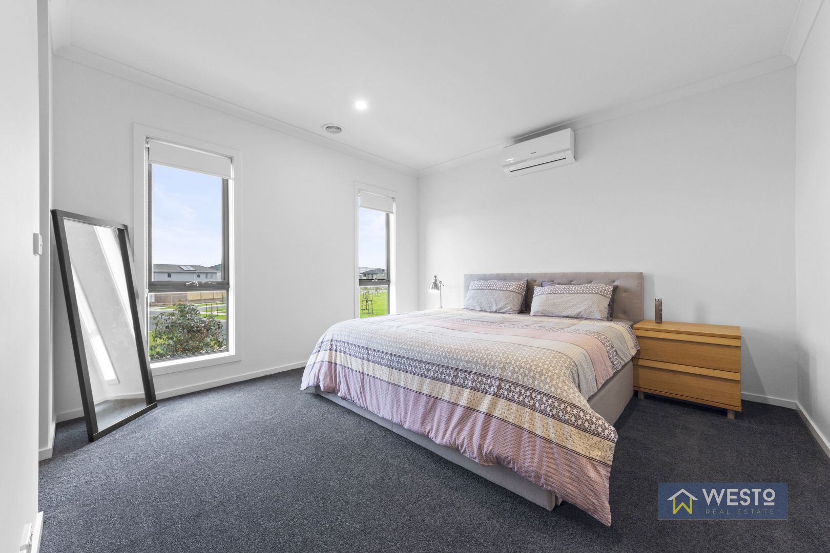 30 Beehive Drive, Williams Landing VIC 3027, Image 2