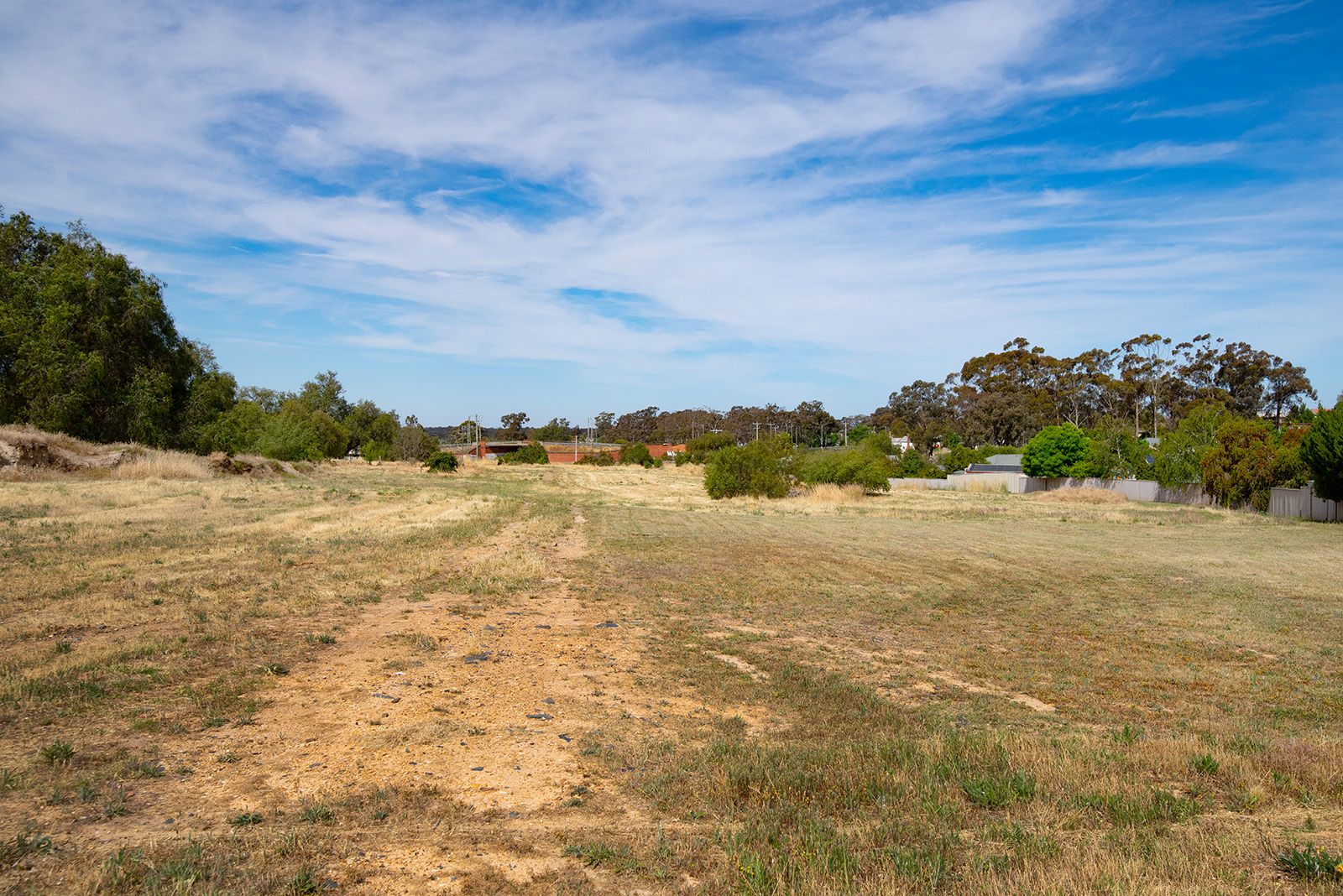 1735 Poplar Street, California Gully VIC 3556 Domain