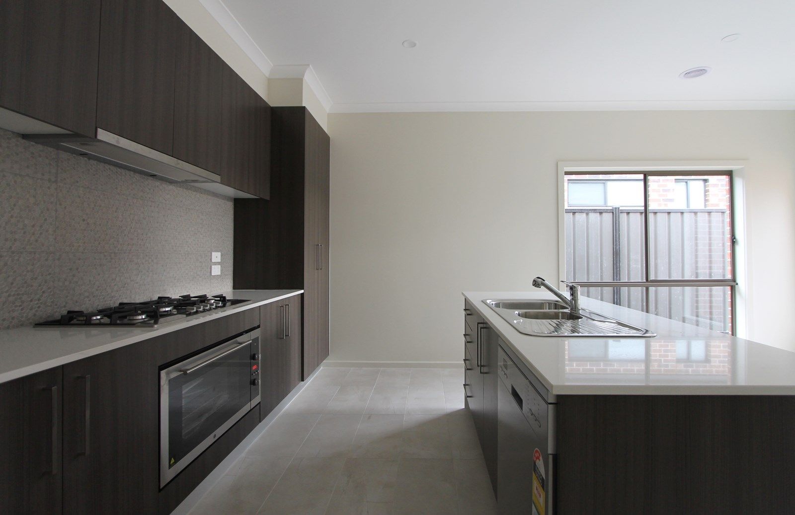 4 bedrooms House in 14 Cloughs Road MERNDA VIC, 3754