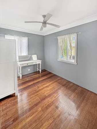 Additional image 10 of 1/60 Kynance Street, Leichhardt QLD 4305