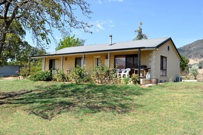 Picture of 4402 Kiewa Valley Highway, DEDERANG VIC 3691