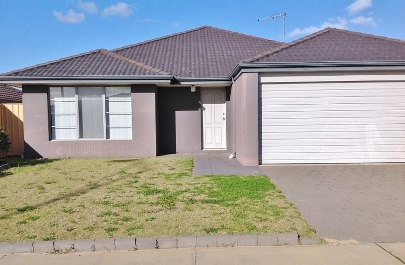 3 bedrooms House in 38 Smirk Road BALDIVIS WA, 6171