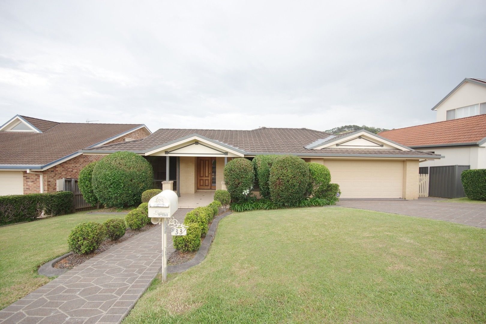 4 bedrooms House in 33 Timbertops Drive COFFS HARBOUR NSW, 2450