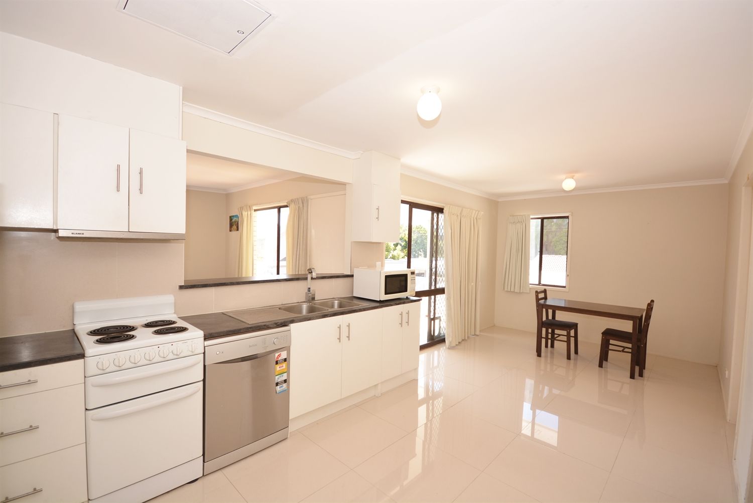 1-4/5 Adori Street, Surfers Paradise QLD 4217, Image 2