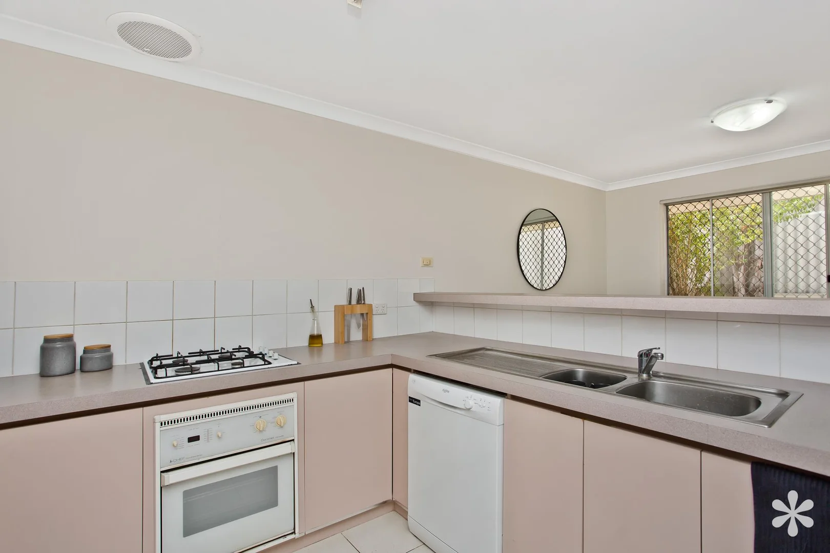 Additional image 8 of 7/144 Gwenyfred Road, Kensington WA 6151