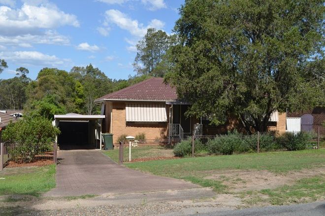 Picture of 35 Throckmorton, KILLINGWORTH NSW 2278