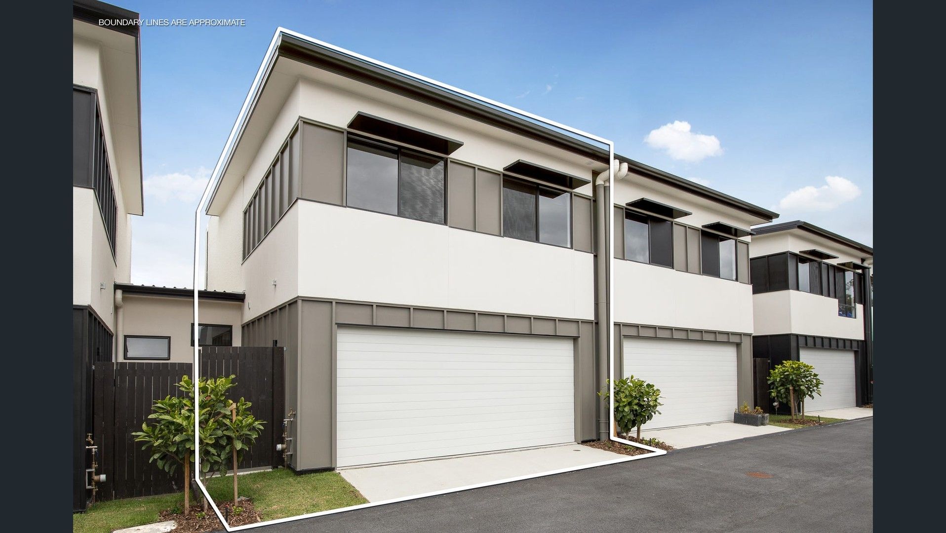 3 bedrooms Townhouse in 4/1 Citron Crescent HELENSVALE QLD, 4212