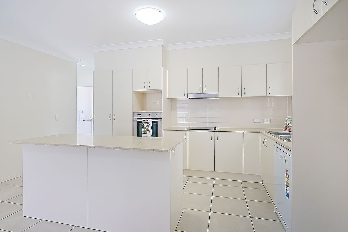 111/225 Logan Street, Eagleby QLD 4207, Image 2