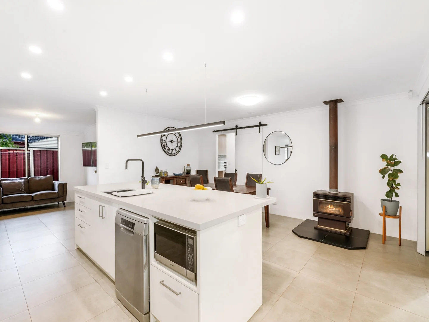 Additional image 23 of 17 Starlet, Maddington WA 6109