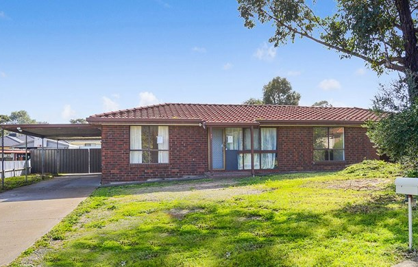 27 Burke Street, Hackham SA 5163