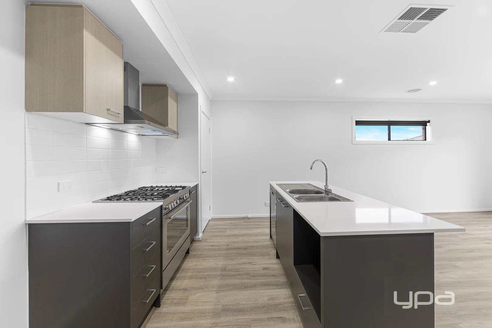 Additional image 3 of 20 Cinnamon Circuit, Fraser Rise VIC 3336