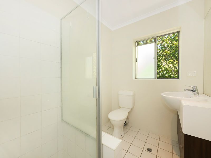 2/113 Sir Fred Schonell Drive, St Lucia QLD 4067, Image 2