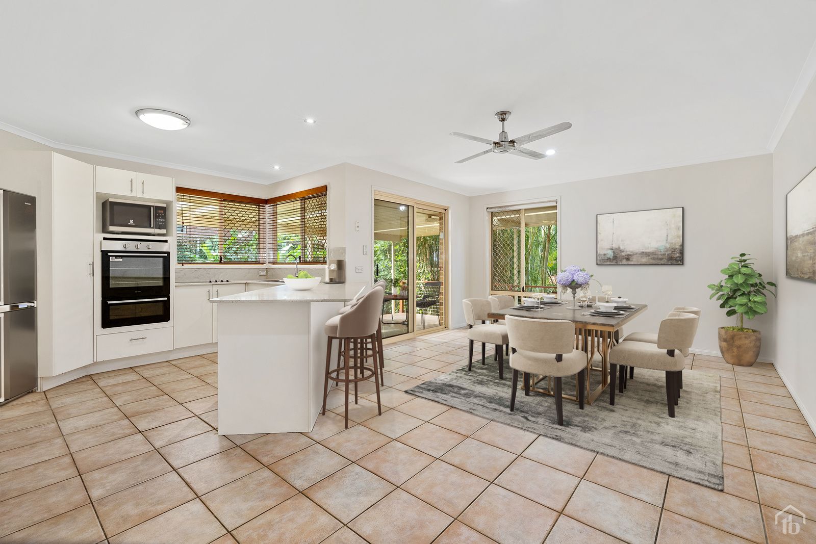 21 Cashel Crescent, Banora Point NSW 2486, Image 2