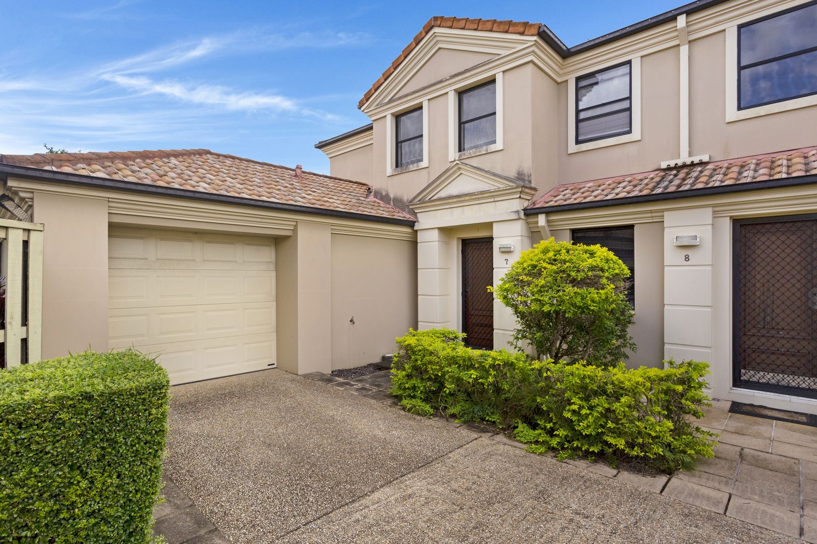 3 bedrooms Townhouse in 7/34 SAPIUM Road ASHMORE QLD, 4214