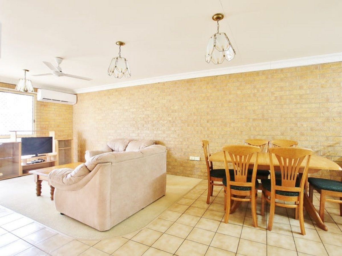 2 bedrooms Apartment / Unit / Flat in 2/32 Bulman Street NORMAN GARDENS QLD, 4701
