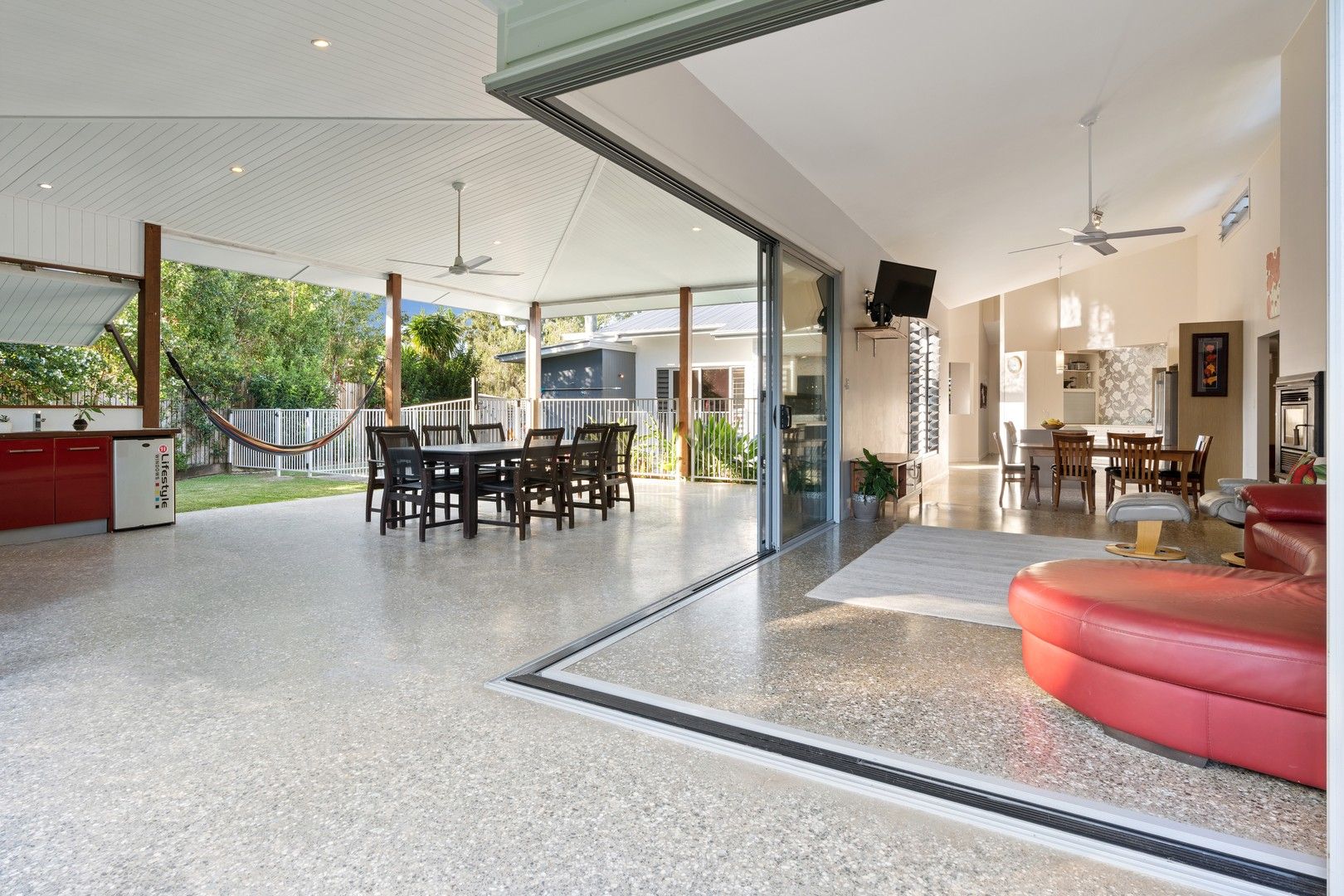 4 bedrooms House in 22 Cooroibah Crescent TEWANTIN QLD, 4565