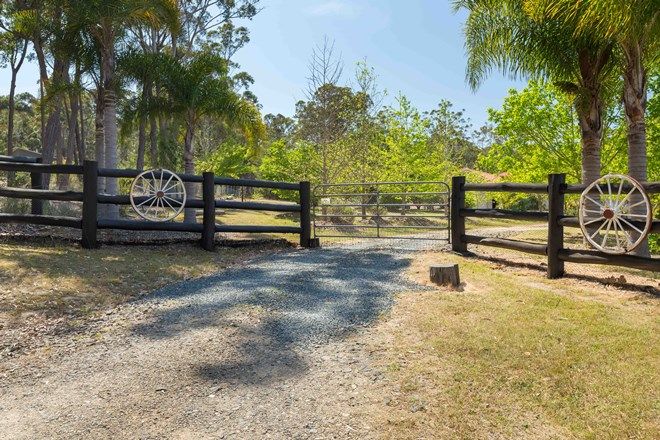 Picture of 34 Collett Place, MERINGO NSW 2537