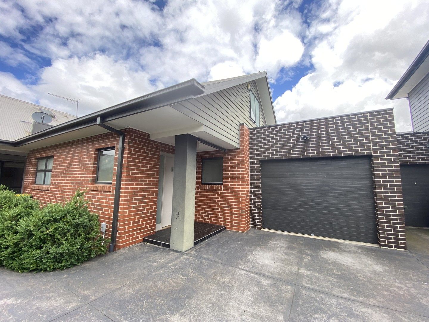 2 bedrooms Townhouse in 2/301 Gaffney Street PASCOE VALE VIC, 3044