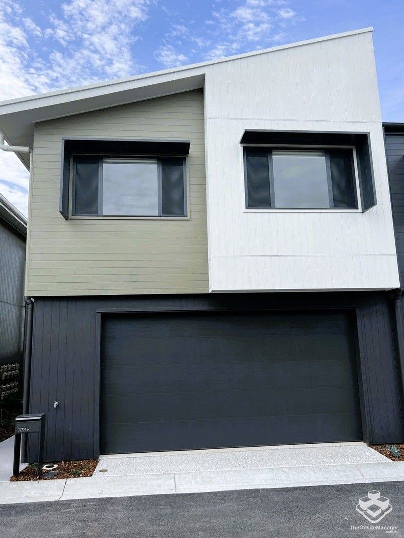 3 bedrooms Townhouse in 123/9 Ellen Street CARINA QLD, 4152