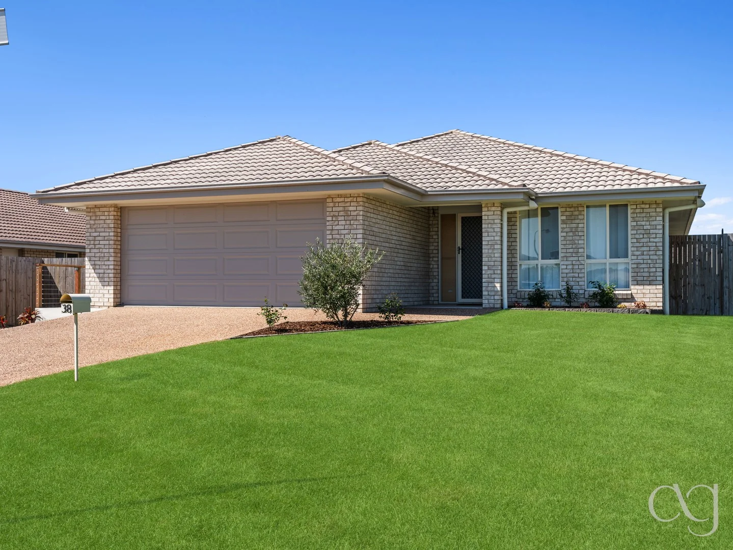 38 Tawney Street, Lowood QLD 4311