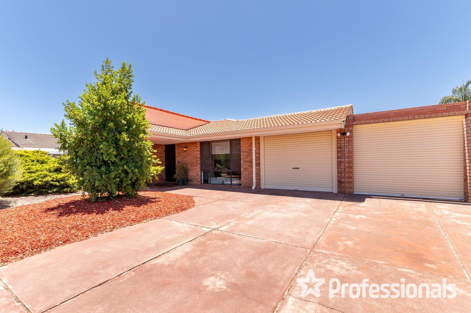 15 Chancery Lane, Alexander Heights WA 6064, Image 0