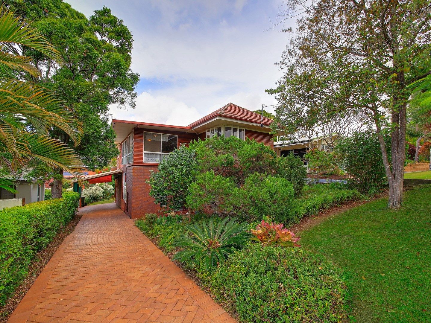 92 Brodie Street, Holland Park West QLD 4121, Image 0