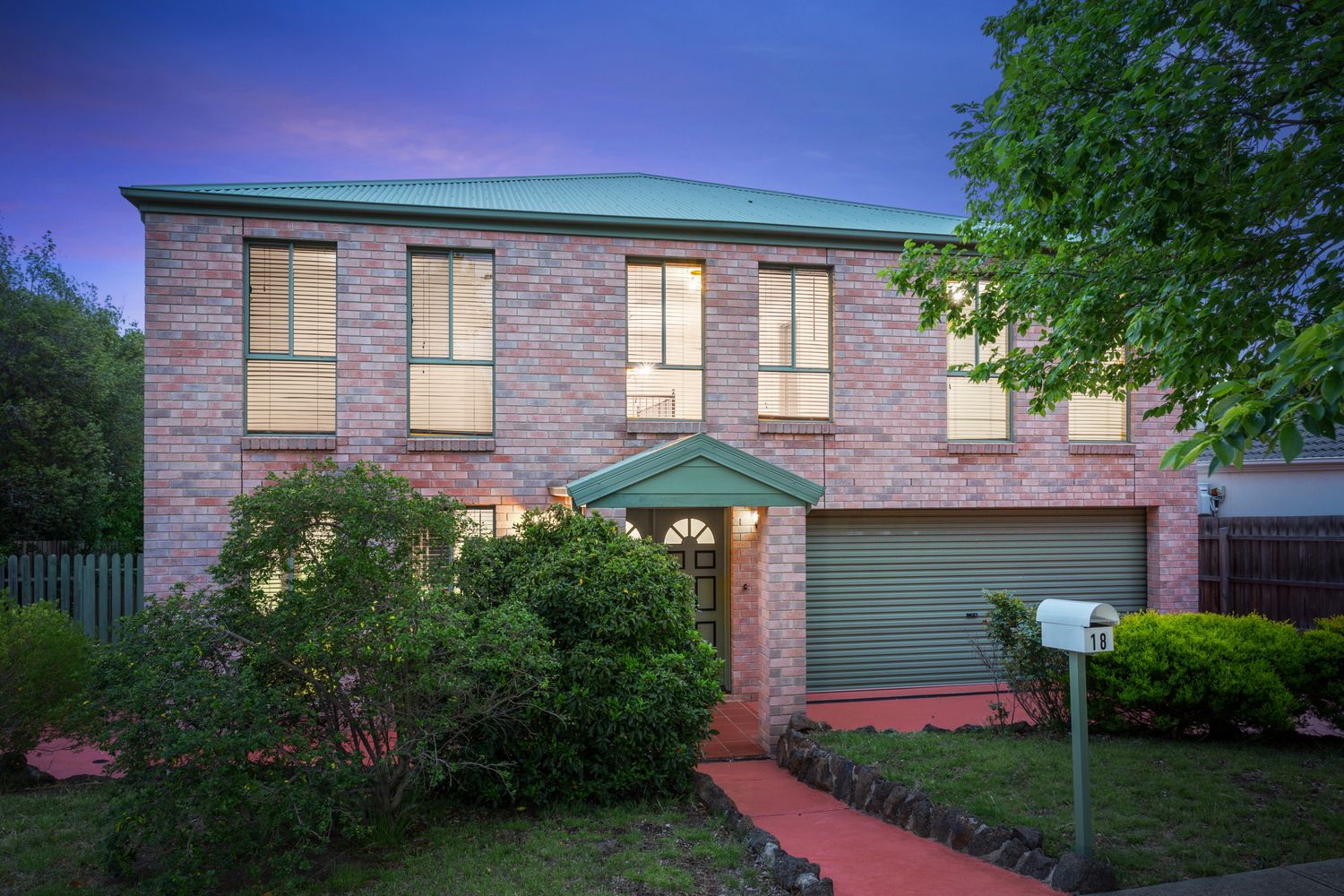 18 Queens Parade, Hillside VIC 3037, Image 0