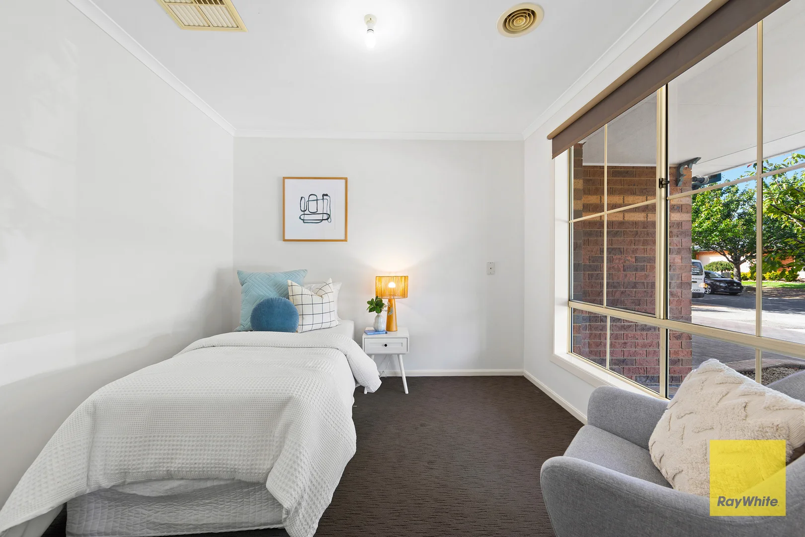 Additional image 14 of 2 Flagstaff Lane, Taylors Hill VIC 3037