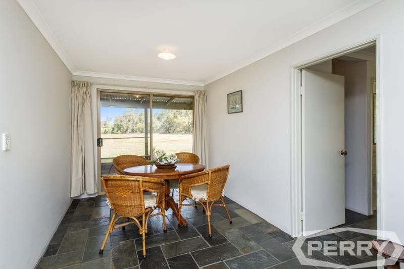 130 Watson Drive, Barragup WA 6209, Image 2