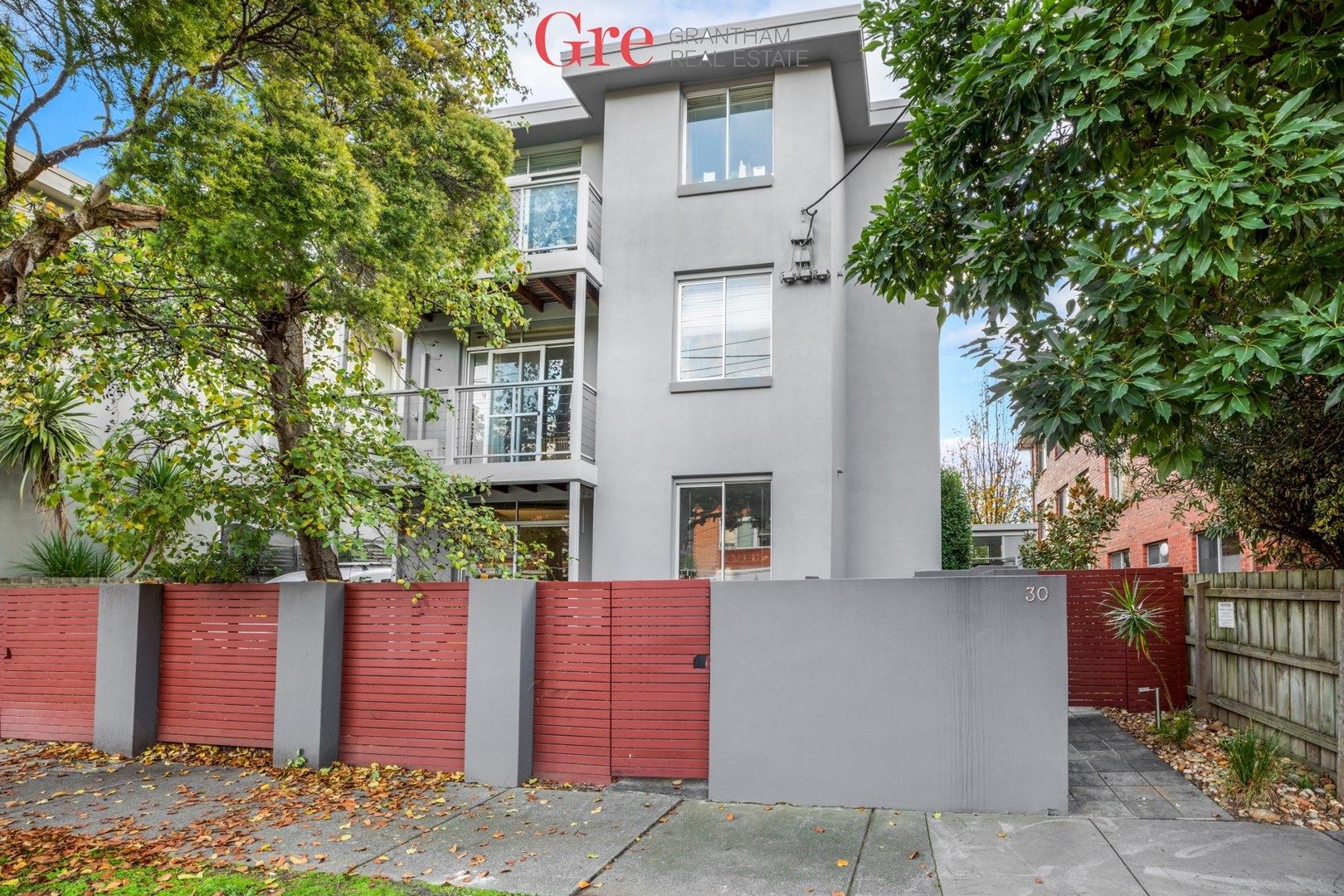 2 bedrooms Apartment / Unit / Flat in 9/30 Davison Street RICHMOND VIC, 3121