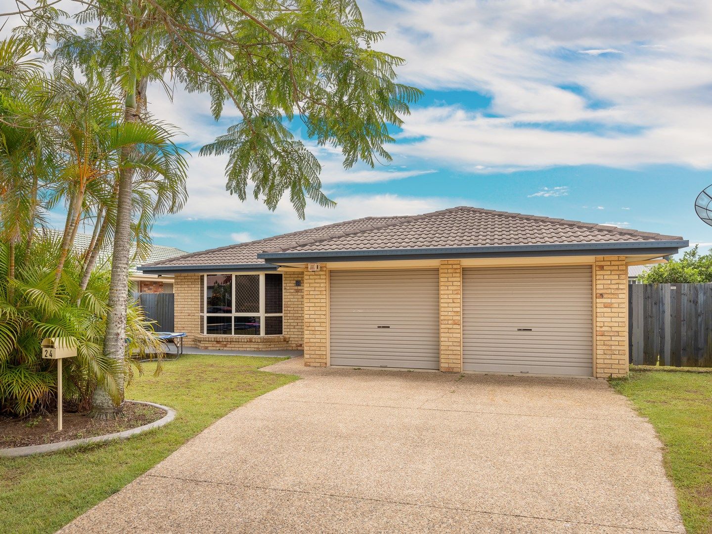 24 Sunflower Crescent, Calamvale QLD 4116, Image 0