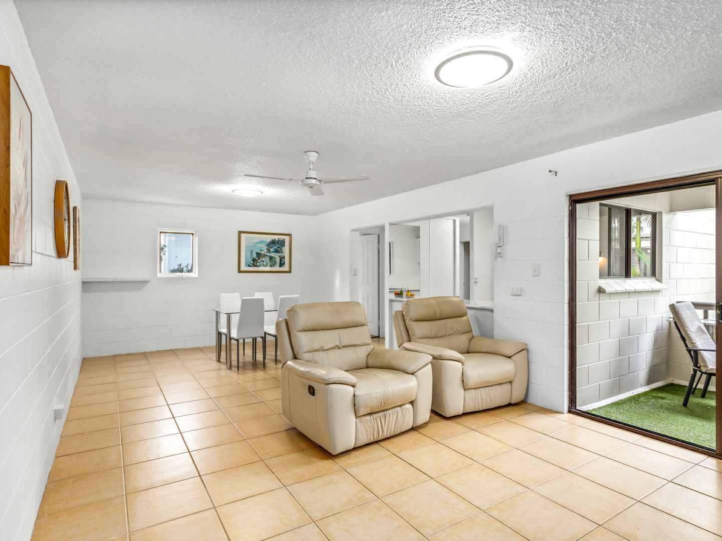 3/22-24 Rutherford St, Yorkeys Knob QLD 4878, Image 2