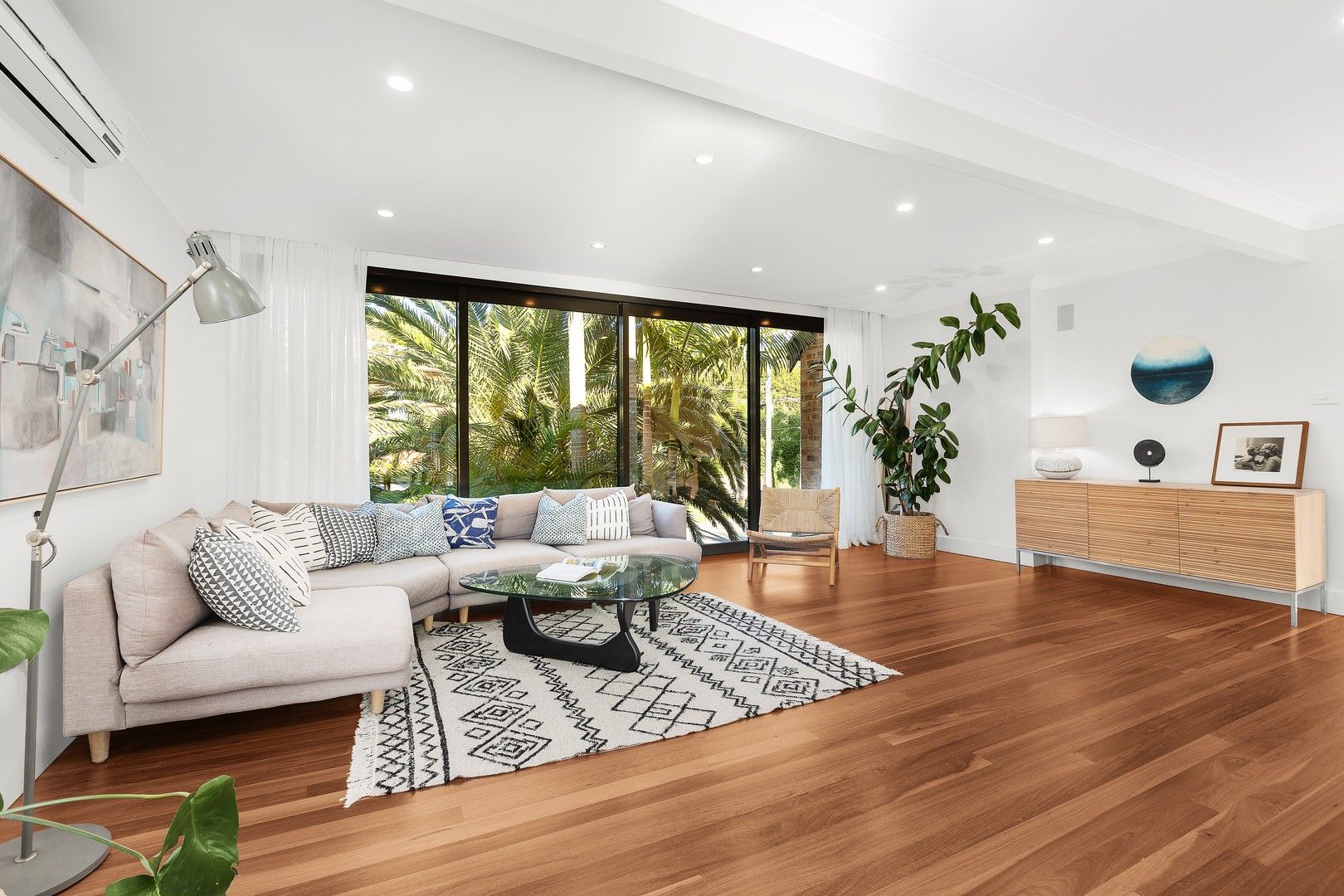5 bedrooms House in 44 Ennerdale Crescent WHEELER HEIGHTS NSW, 2097