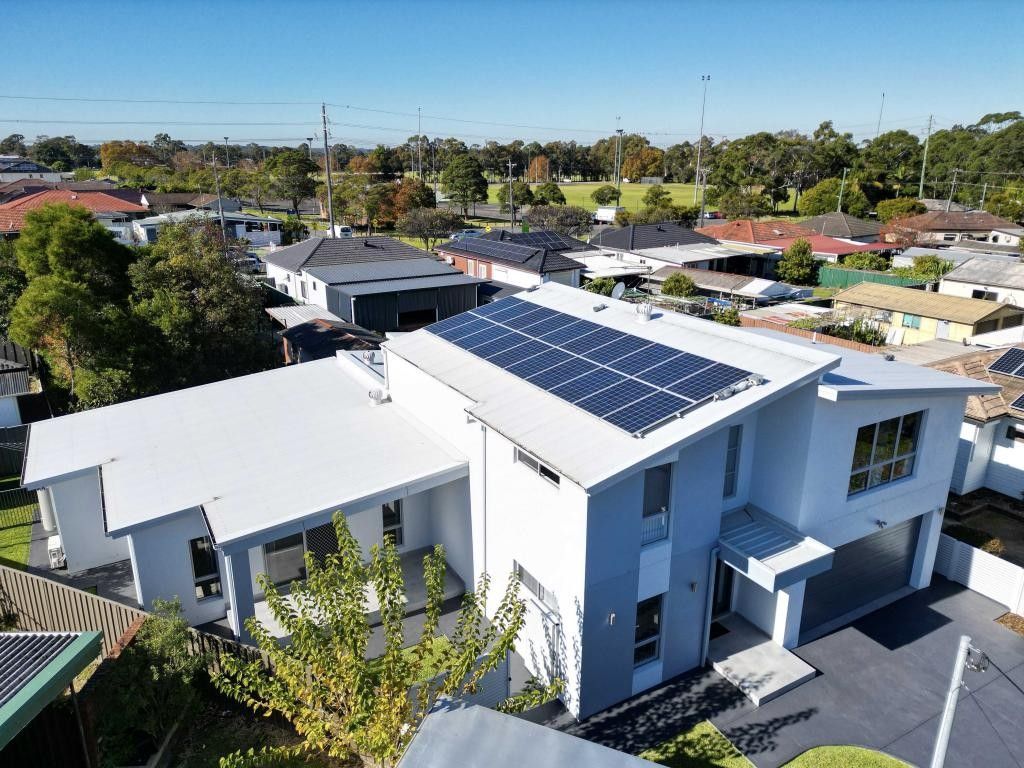 7 bedrooms House in 13 Kambala Crescent FAIRFIELD WEST NSW, 2165