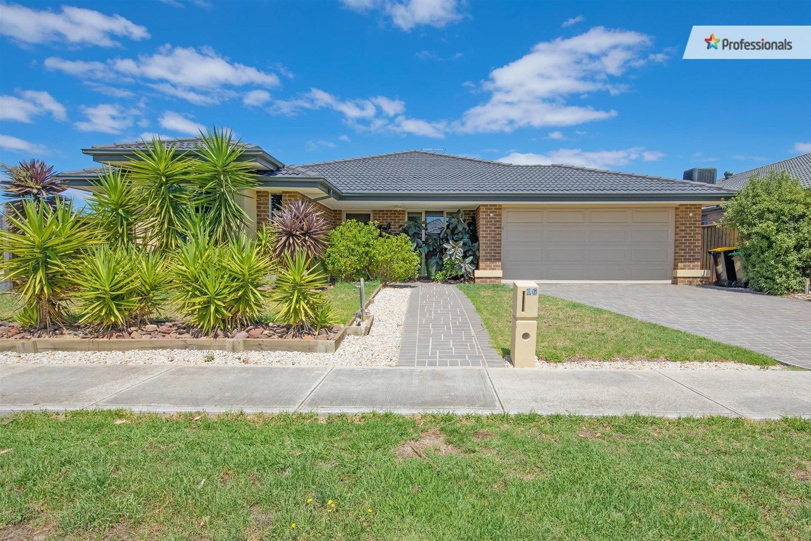 16 Dianella Court, Brookfield VIC 3338, Image 0