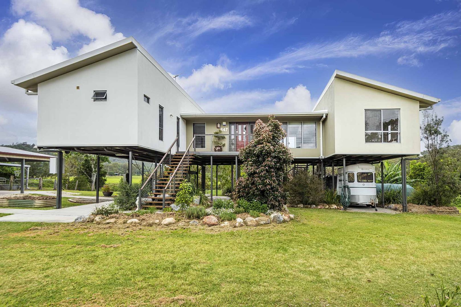 647 Stanmore Road, Luscombe QLD 4207, Image 2